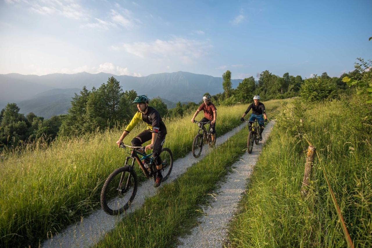 B&B Mad Mountain Robidisce エクステリア 写真